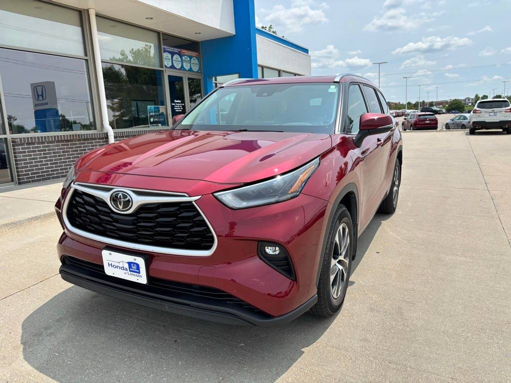 2021 Toyota Highlander XLE — SUV — 67,642 mi — Lincoln, NE