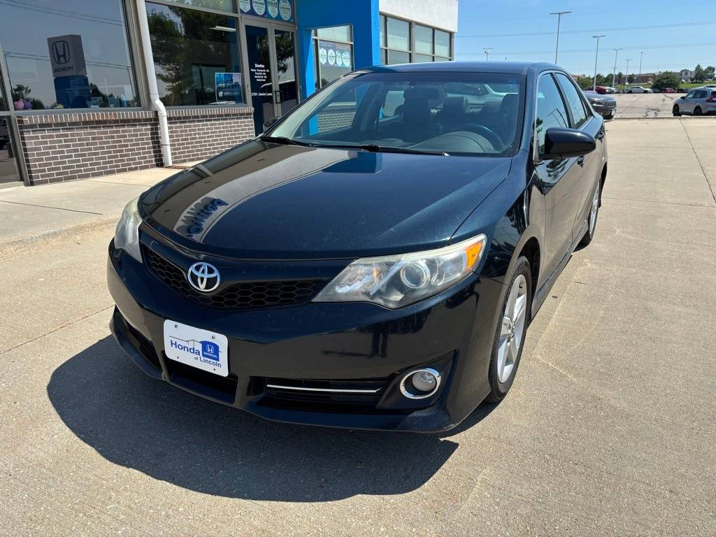 2014 Toyota Camry SE — Sedan — 127,245 mi — Lincoln, NE