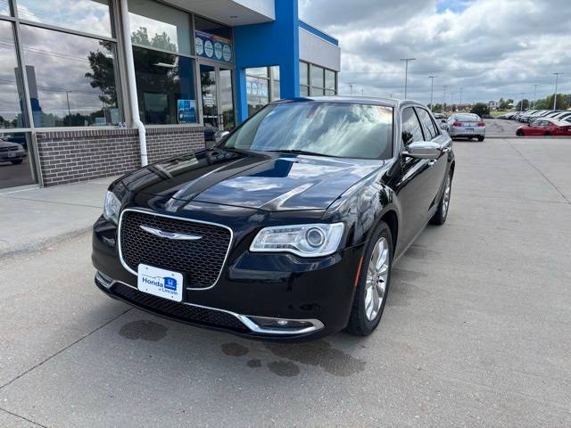 2019 Chrysler 300 Limited — Sedan — 116,649 mi — Lincoln, NE