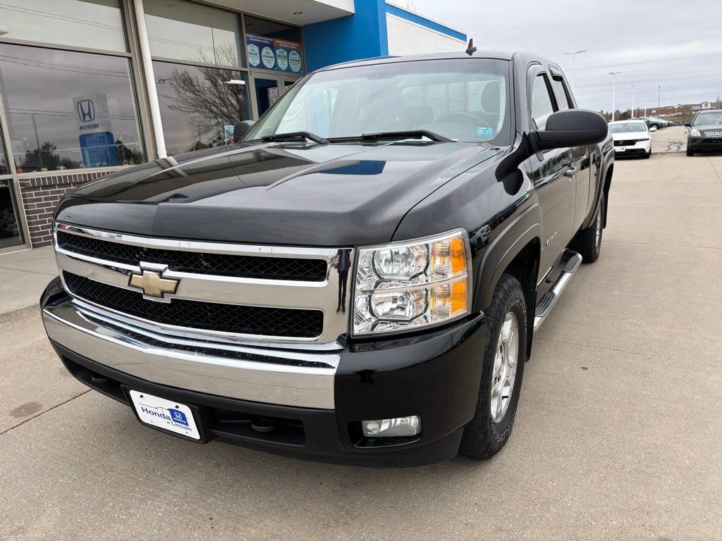 2008 Chevrolet Silverado 1500 LT — Pickup Truck — 143,137 mi — Lincoln, NE