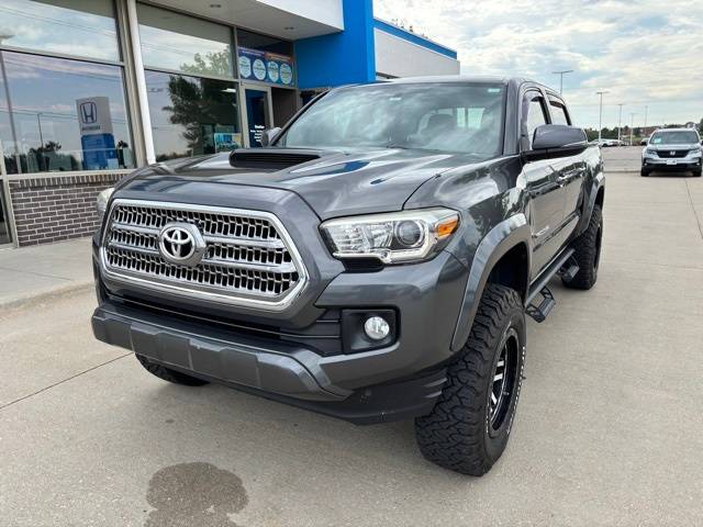 2016 Toyota Tacoma SR5 — Pickup Truck — 105,004 mi — Lincoln, NE