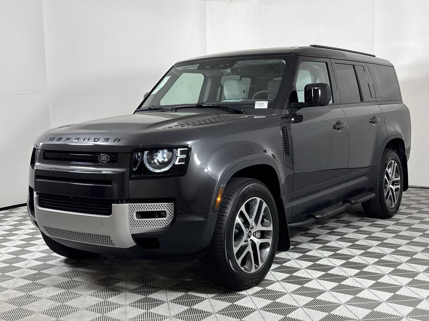 2025 Land Rover Defender S