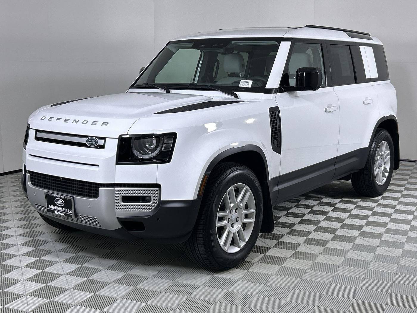 2025 Land Rover Defender S — SUV — 2,571 mi — Anaheim Hills, CA