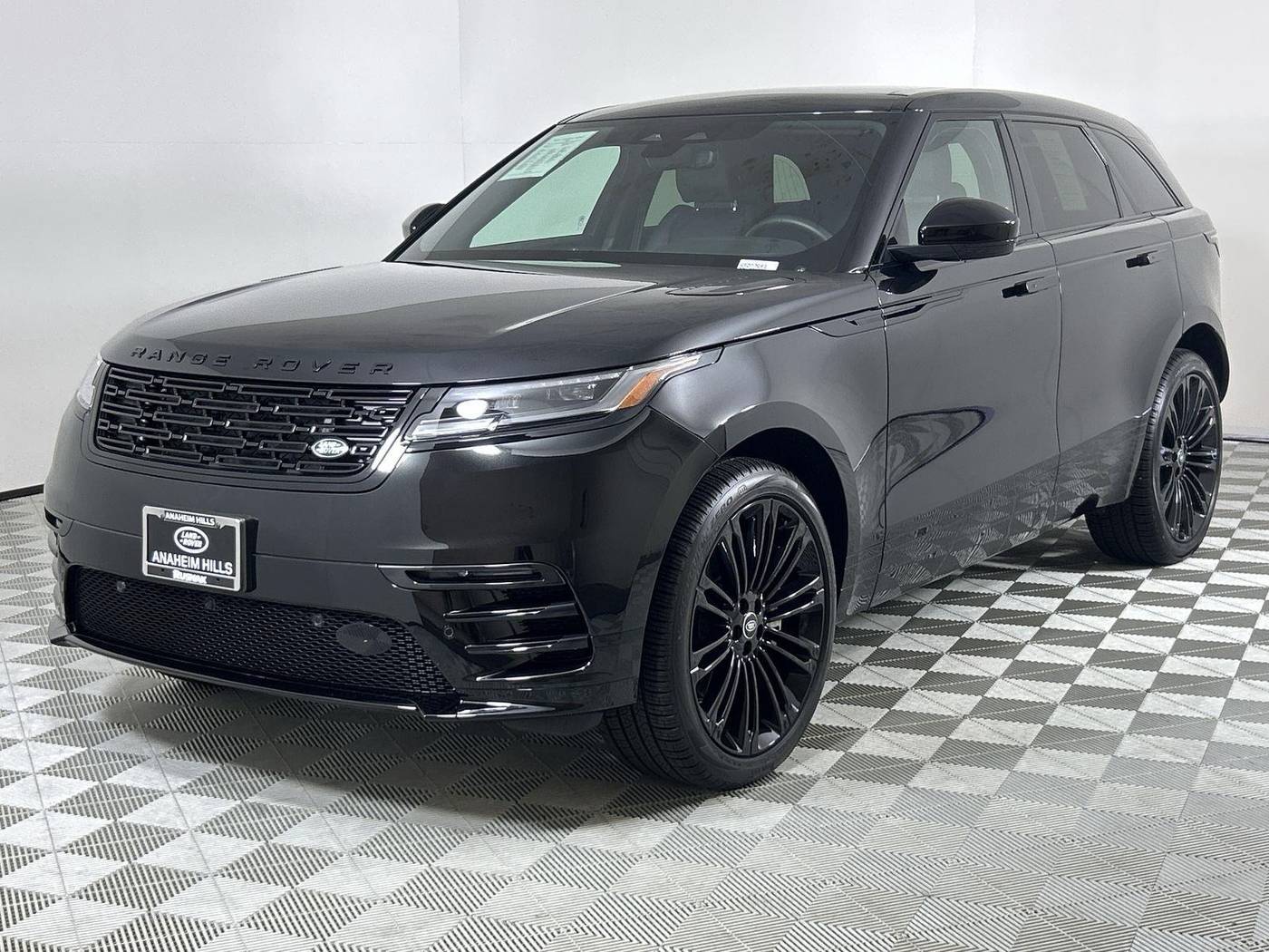 2025 Land Rover Range Rover Velar Dynamic SE — SUV — 2,539 mi — Anaheim Hills, CA