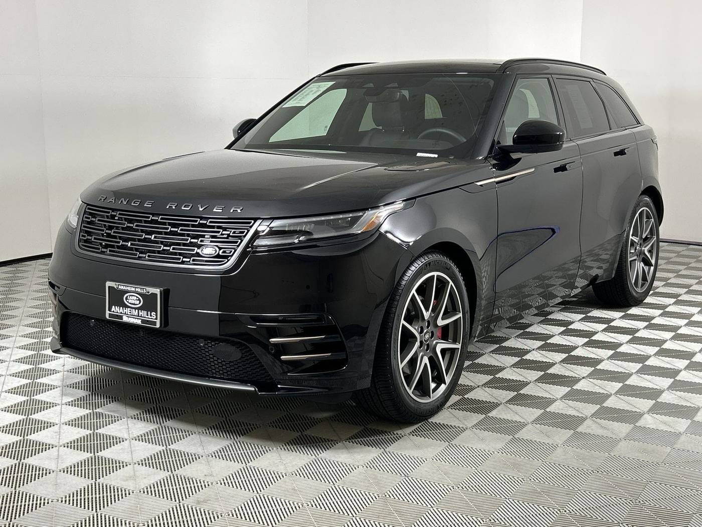 2025 Land Rover Range Rover Velar Dynamic SE — SUV — 4,559 mi — Anaheim Hills, CA