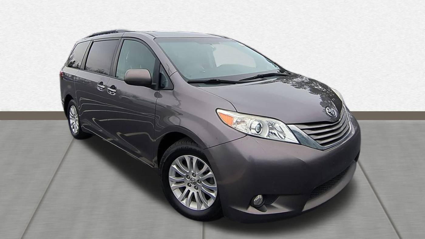 2015 Toyota Sienna XLE Premium — Minivan — 123,194 mi — Durham, NC