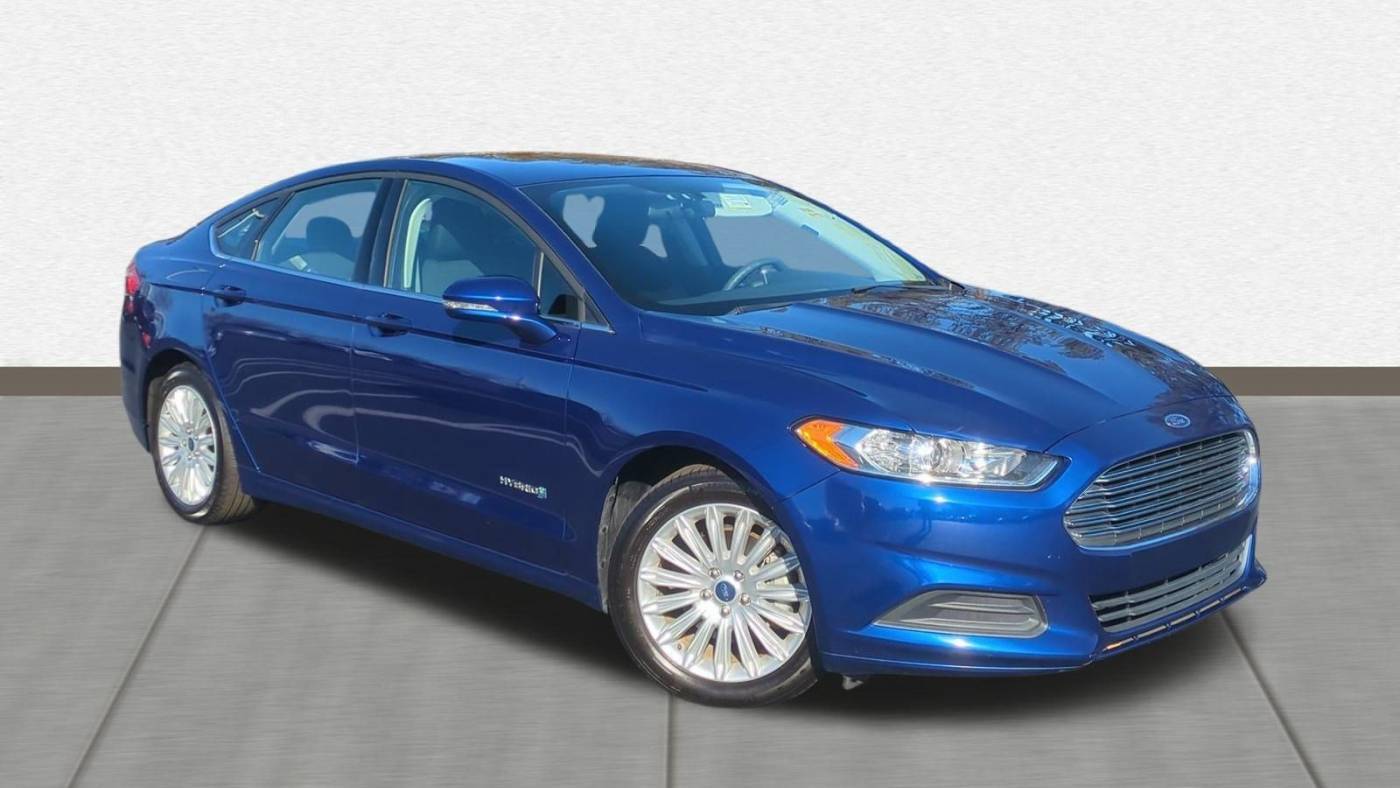2016 Ford Fusion Hybrid SE — Sedan — 66,284 mi — Durham, NC