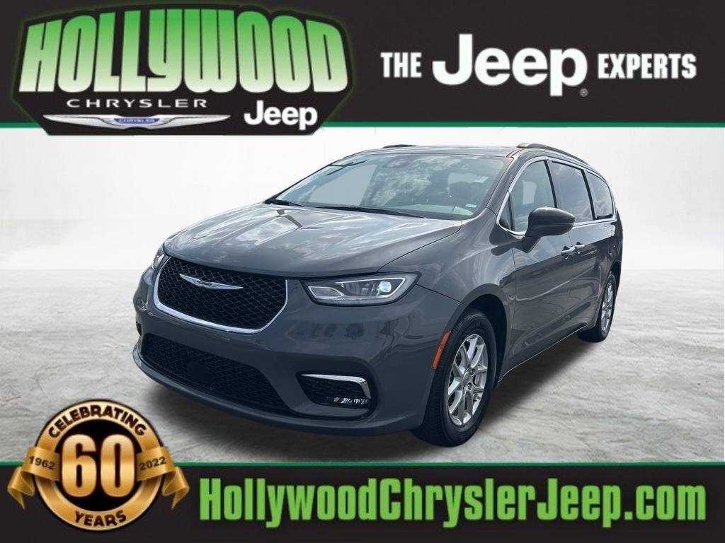 2022 Chrysler Pacifica Touring L — Minivan — 80,386 mi — Hollywood, FL