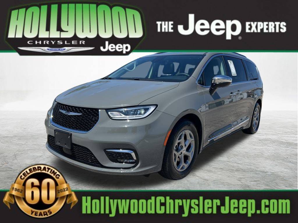 2023 Chrysler Pacifica Limited — Minivan — 51,361 mi — Hollywood, FL