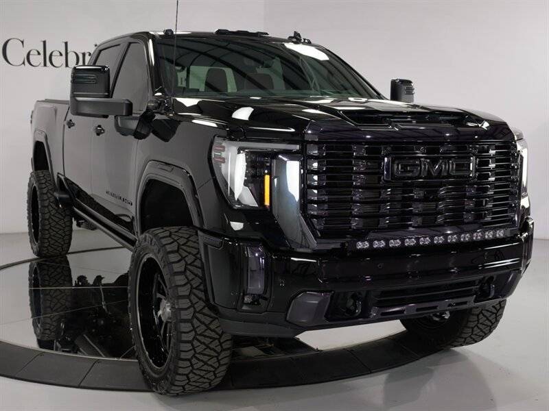 2024 GMC Sierra 3500HD Denali Ultimate — Pickup Truck — 16,768 mi — Sarasota, FL