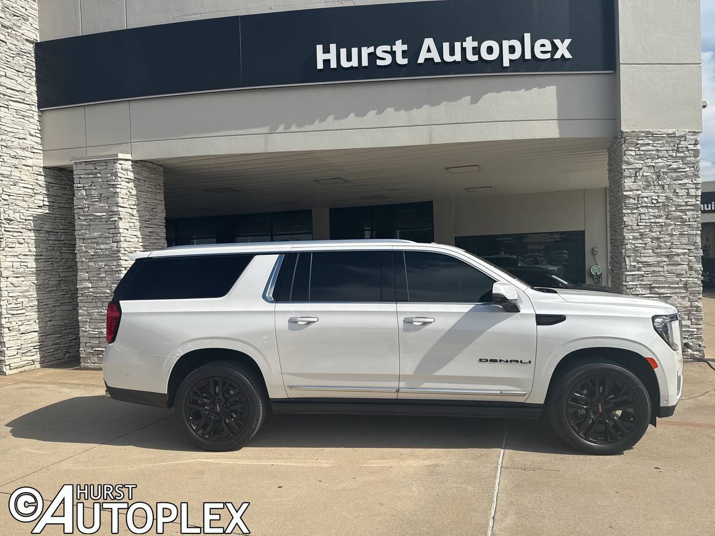 2023 GMC Yukon Denali — SUV — 17,009 mi — Hurst, TX