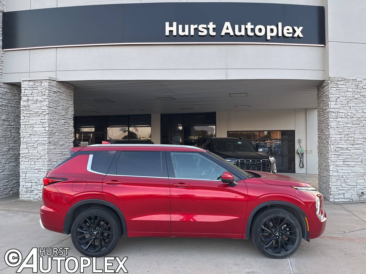 2022 Mitsubishi Outlander SEL — SUV — 57,986 mi — Hurst, TX