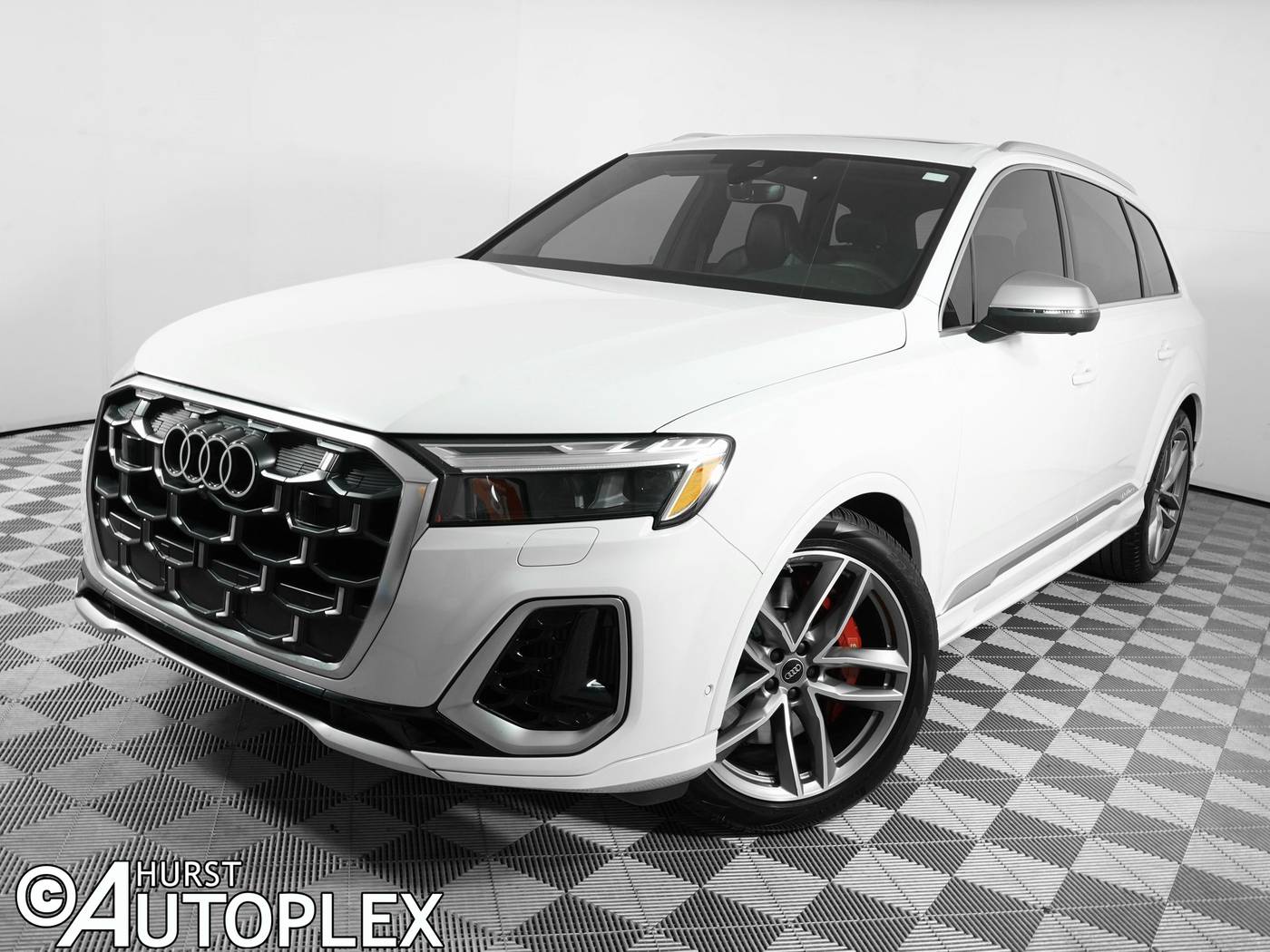 2025 Audi SQ7 Premium Plus — SUV — 11,517 mi — Hurst, TX