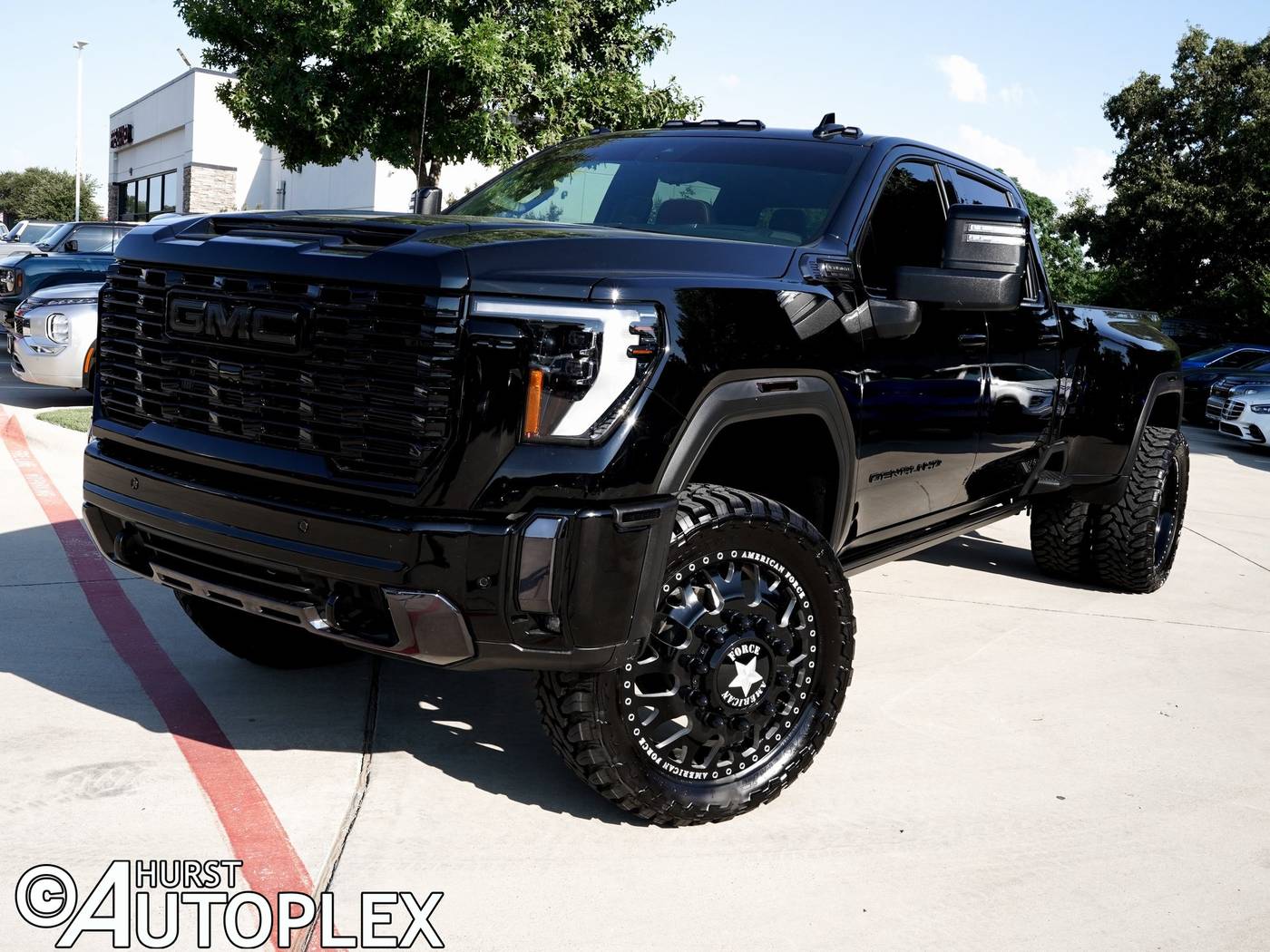 2024 GMC Sierra 3500HD Denali Ultimate — Pickup Truck — 5,150 mi — Hurst, TX