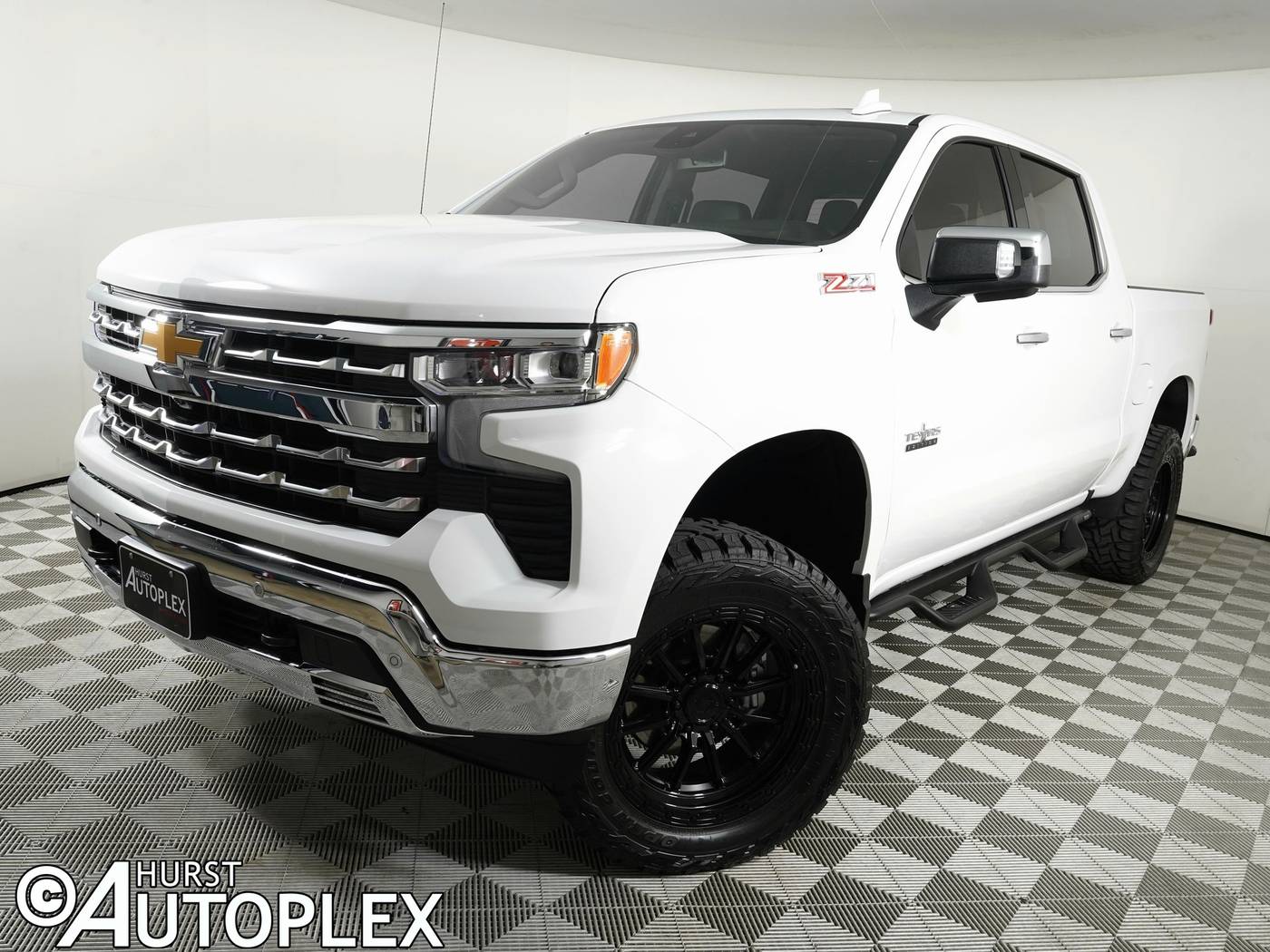 2025 Chevrolet Silverado 1500 LTZ — Pickup Truck — 1,672 mi — Hurst, TX