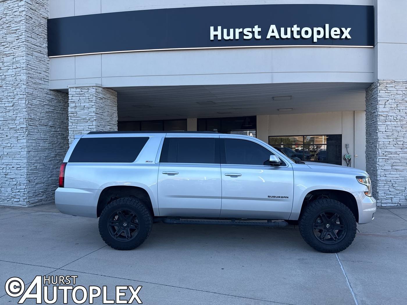 2019 Chevrolet Suburban LT — SUV — 88,995 mi — Hurst, TX
