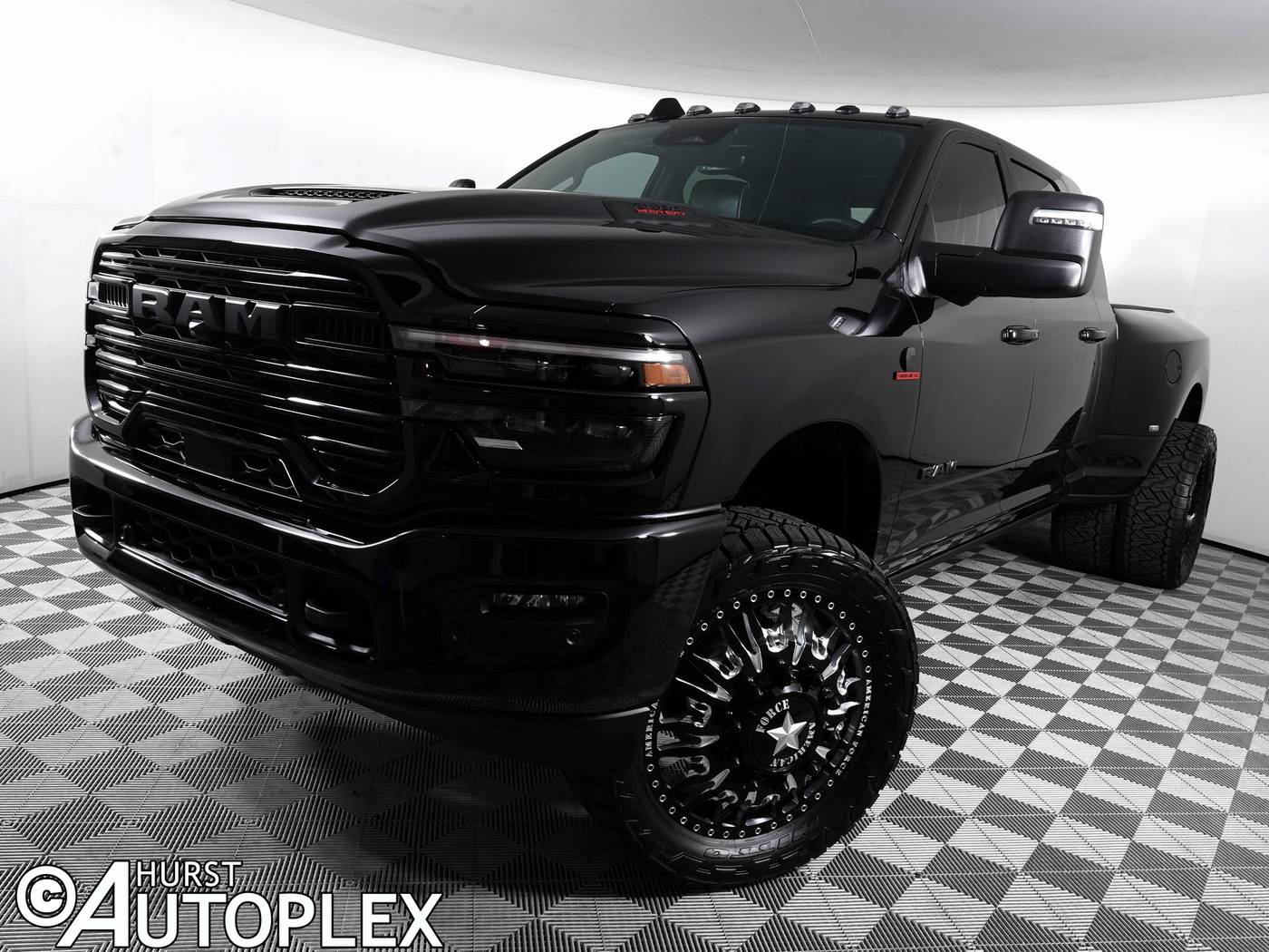 2025 Ram 3500 Laramie — Pickup Truck — 295 mi — Hurst, TX