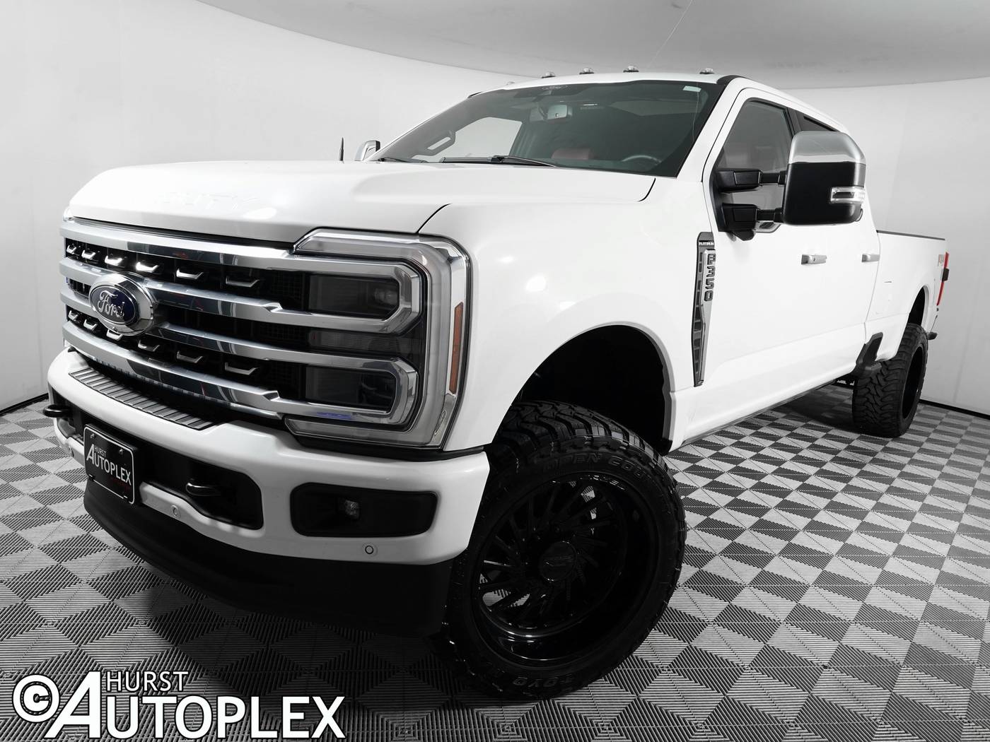 2024 Ford Super Duty F-350 Platinum — Pickup Truck — 20,448 mi — Hurst, TX