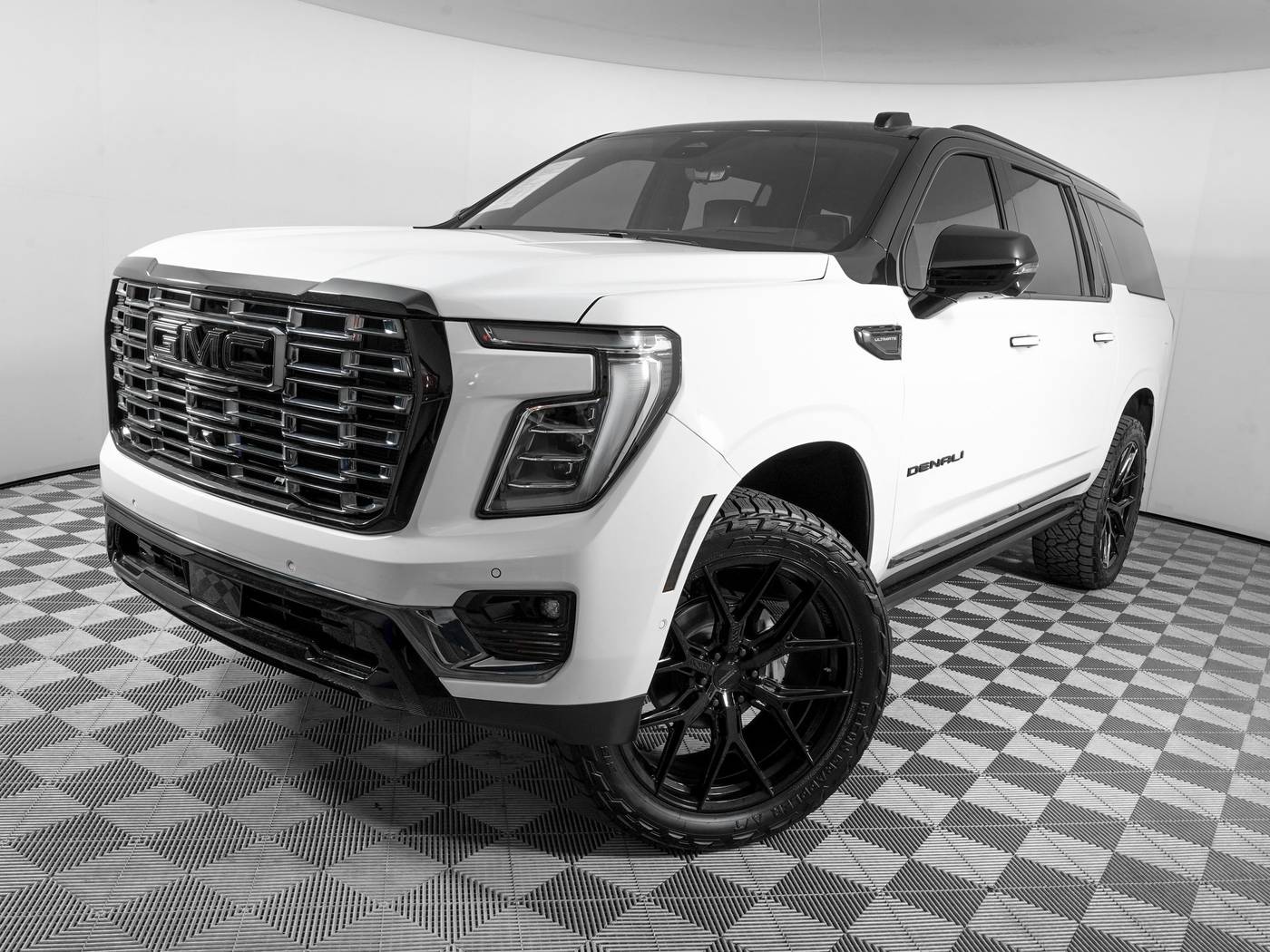 2025 GMC Yukon Denali Ultimate — SUV — 71 mi — Hurst, TX