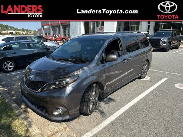 2017 Toyota Sienna SE — Minivan — 97,481 mi — Little Rock, AR