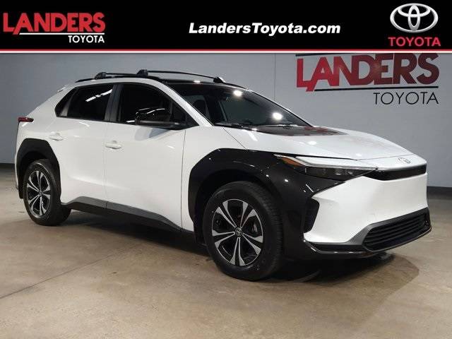 2025 Toyota bZ4X XLE — SUV — 305 mi — Little Rock, AR