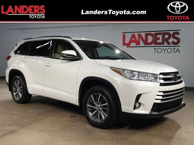 2018 Toyota Highlander SE V6 — SUV — 99,649 mi — Little Rock, AR