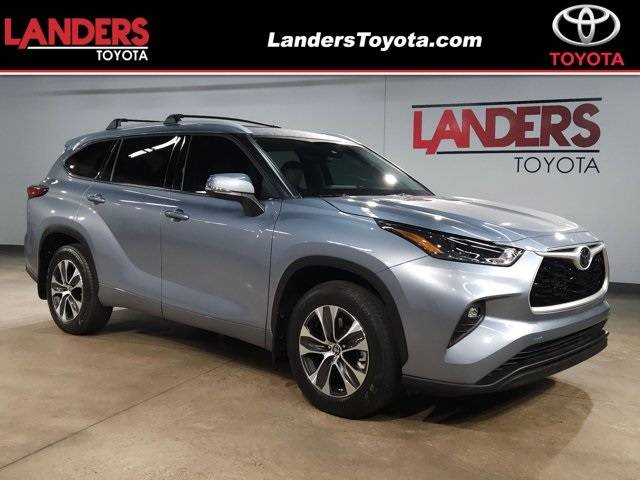 2022 Toyota Highlander XLE — SUV — 23,772 mi — Little Rock, AR