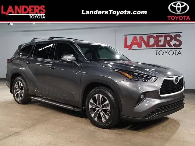 2022 Toyota Highlander XLE — SUV — 33,437 mi — Little Rock, AR