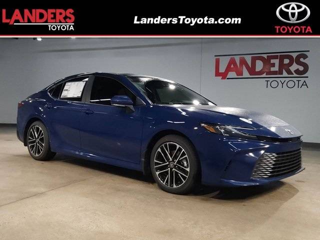 2025 Toyota Camry Hybrid XLE — Sedan — 10,263 mi — Little Rock, AR
