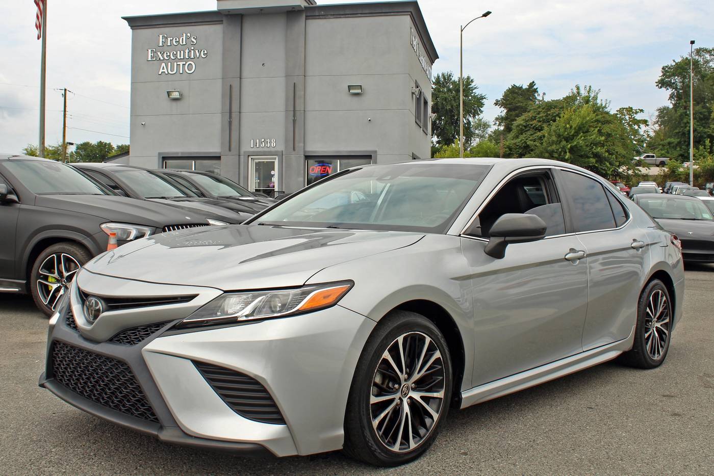 2020 Toyota Camry SE — Sedan — 83,000 mi — Woodbridge, VA