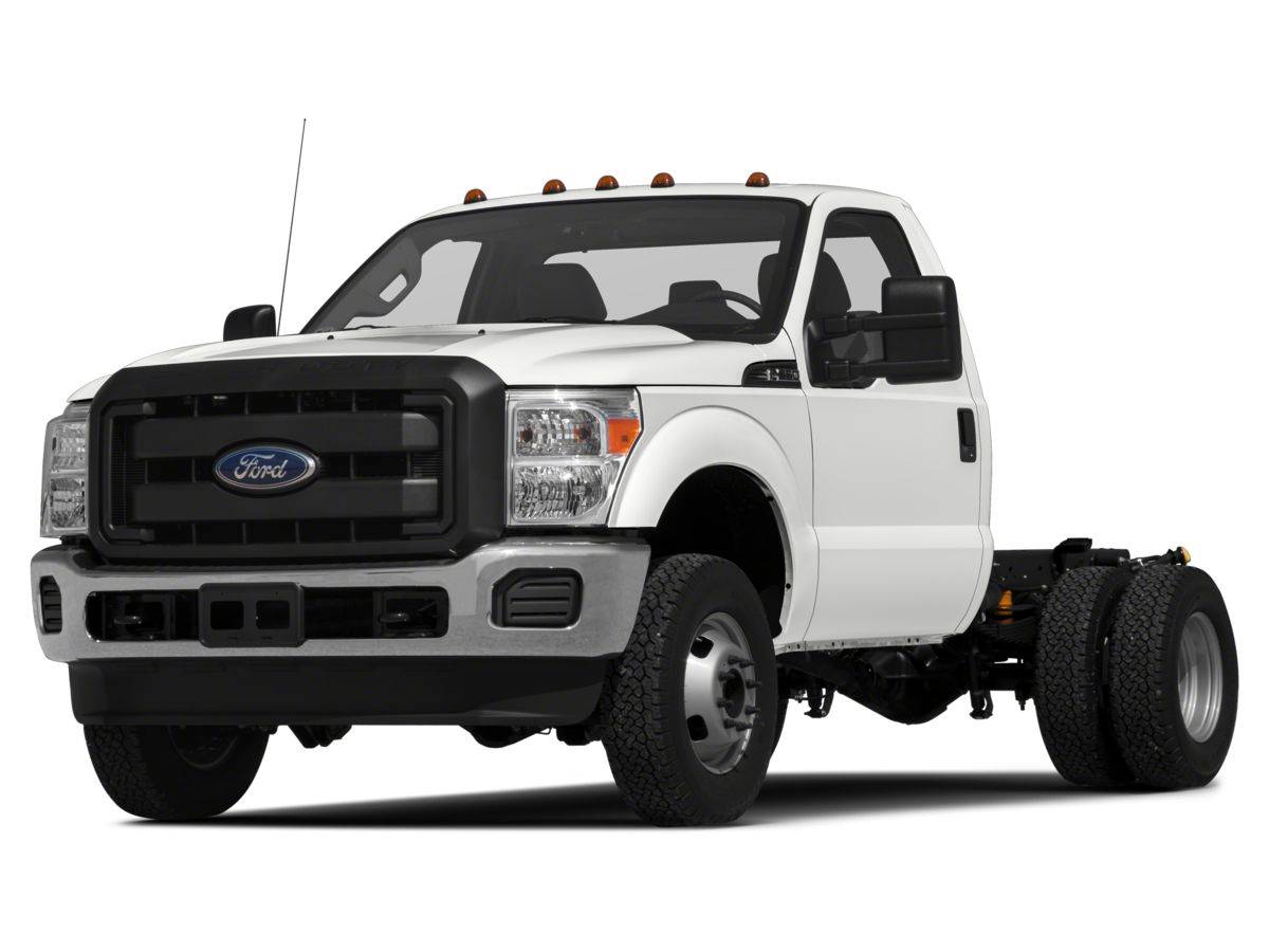 2015 Ford Super Duty F-350 Chassis Cab XL — Chassis Cab Truck — 254,686 mi — Fall River, MA