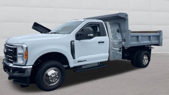 2023 Ford Super Duty F-350 Chassis Cab XL — Chassis Cab Truck — 18,818 mi — Fall River, MA