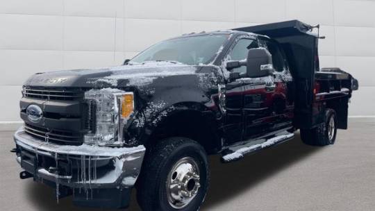 2017 Ford Super Duty F-350 Chassis Cab XL — Chassis Cab Truck — 20,318 mi — Fall River, MA