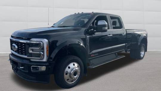 2023 Ford Super Duty F-450 Platinum — Pickup Truck — 18,477 mi — Fall River, MA