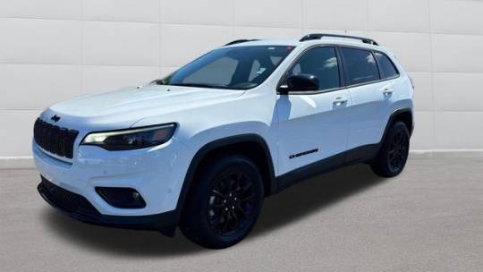 2023 Jeep Cherokee Altitude Lux — SUV — 33,402 mi — Fall River, MA