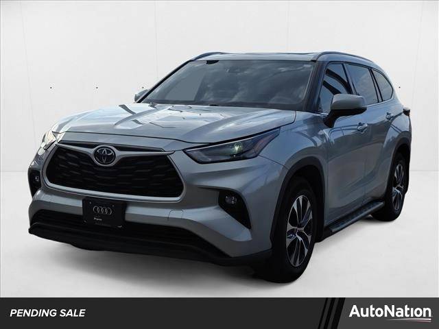 2022 Toyota Highlander XLE — SUV — 50,741 mi — Plano, TX