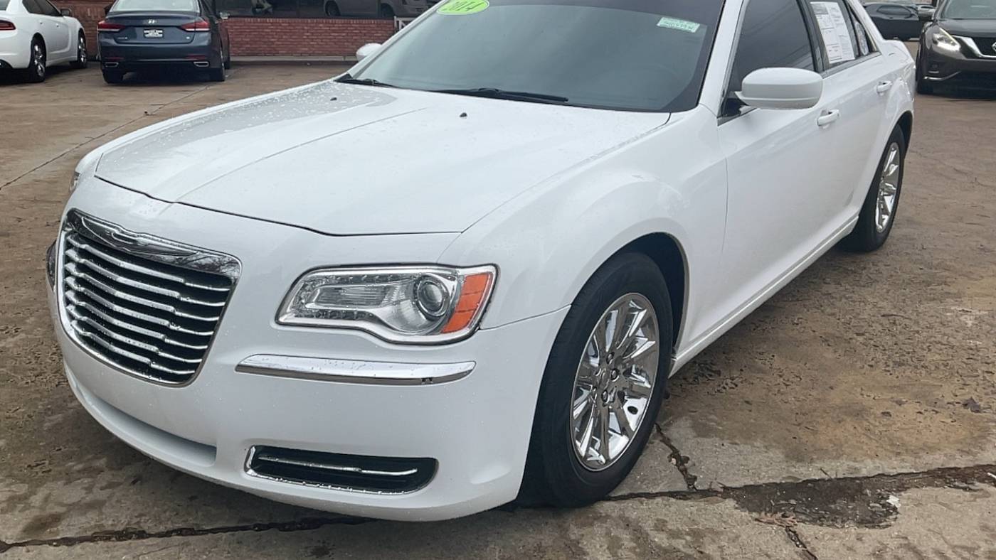 2014 Chrysler 300 Base — Sedan — 101,154 mi — Boaz, AL