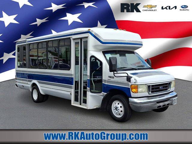 2005 Ford Econoline Commercial Cutaway E-450