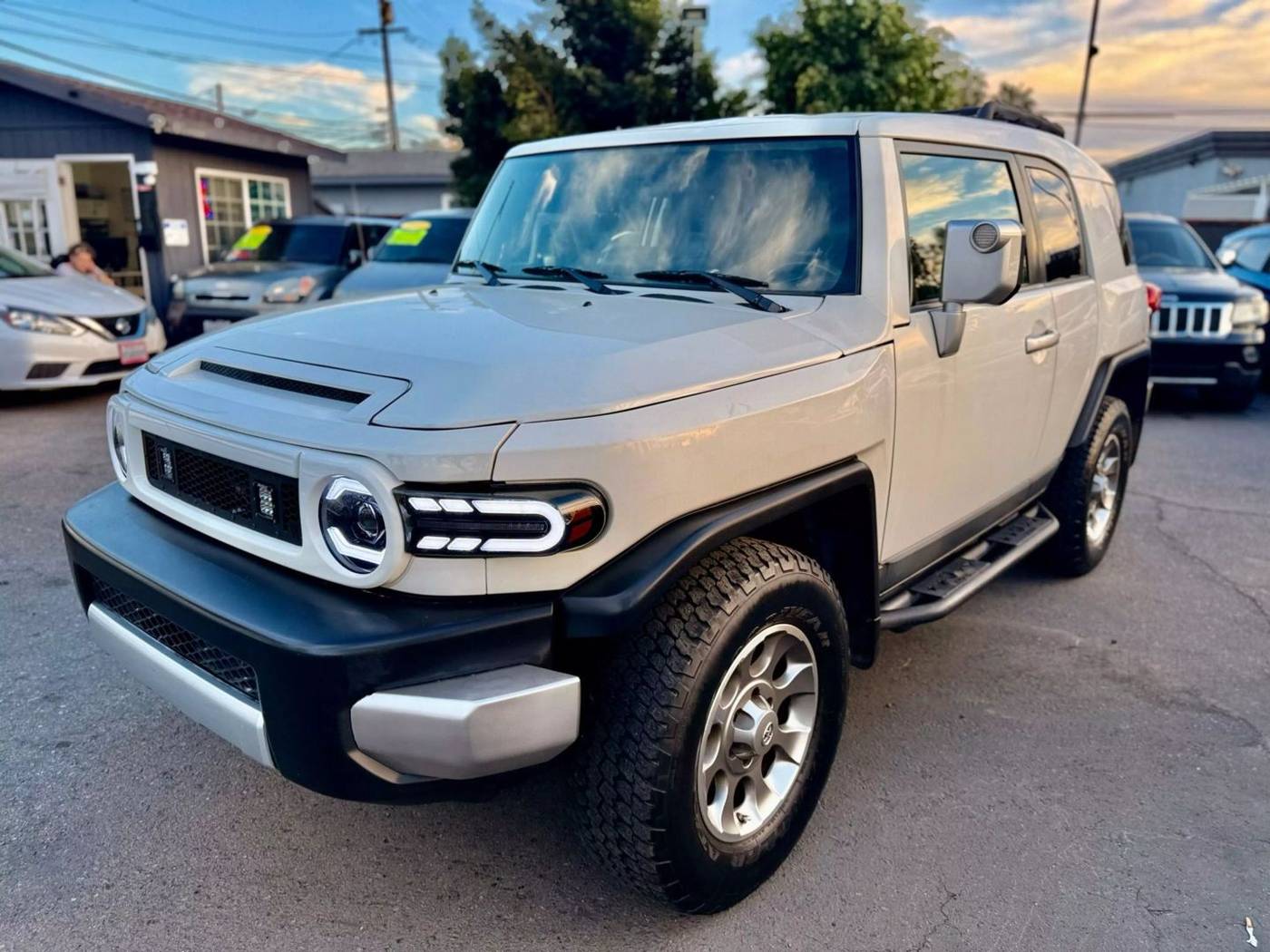 2012 Toyota FJ Cruiser Base — SUV — 153,820 mi — Fullerton, CA
