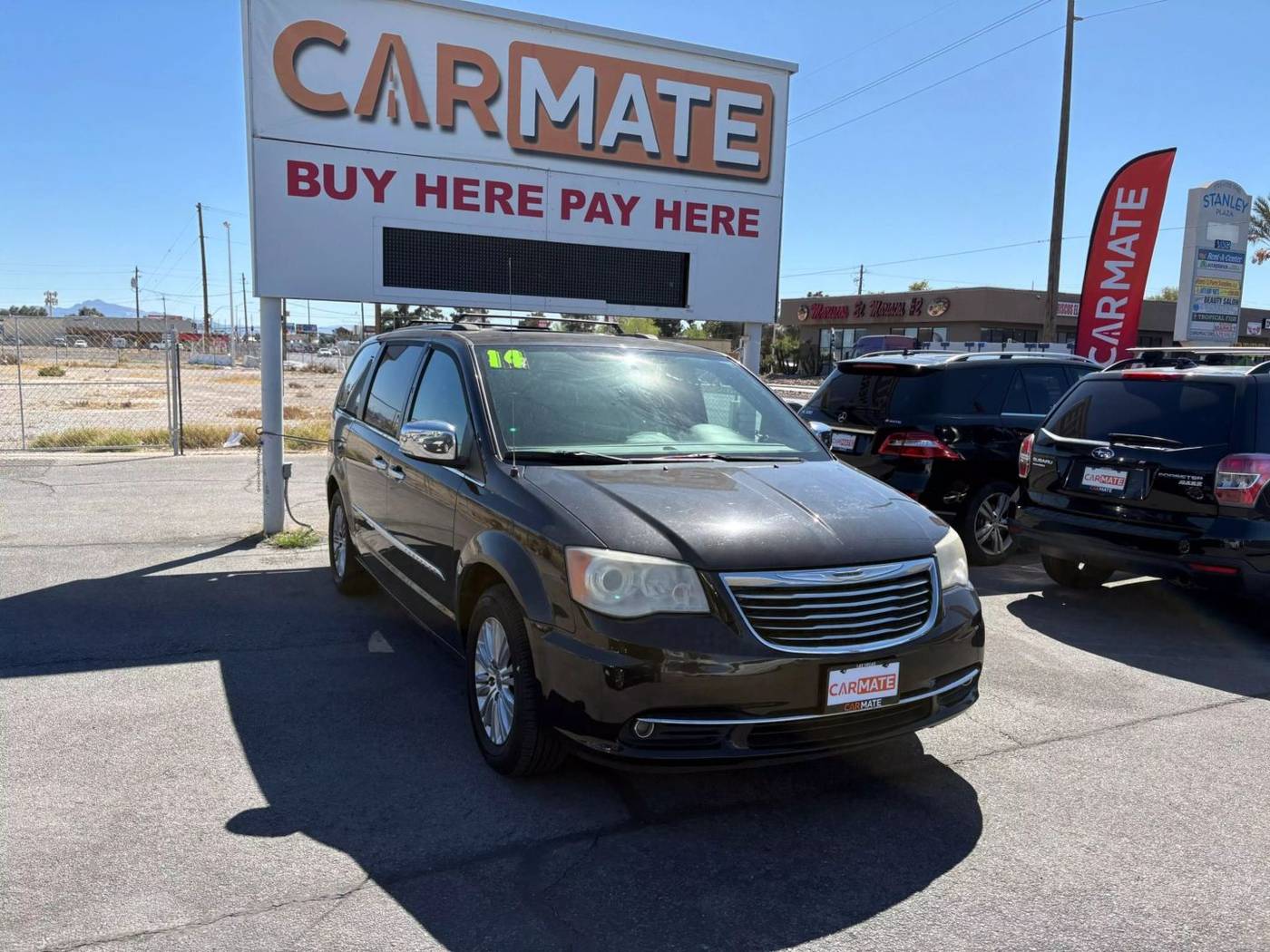 2014 Chrysler Town & Country Limited — Minivan — 138,844 mi — Las Vegas, NV