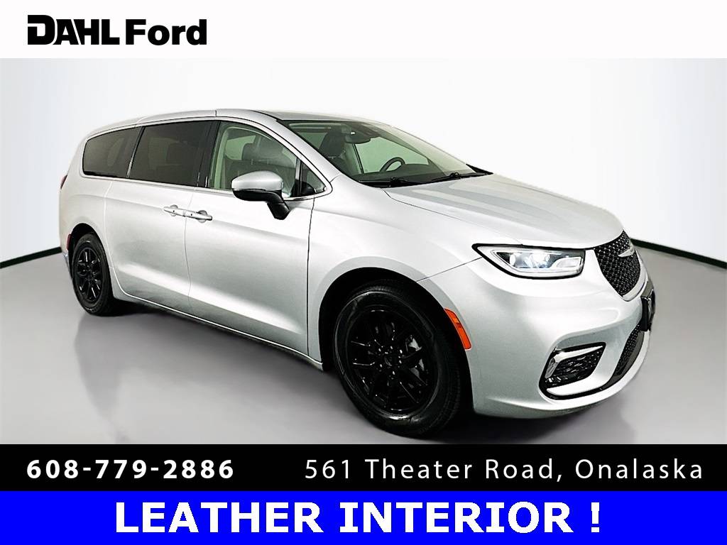 2023 Chrysler Pacifica Touring L — Minivan — 55,774 mi — Onalaska, WI