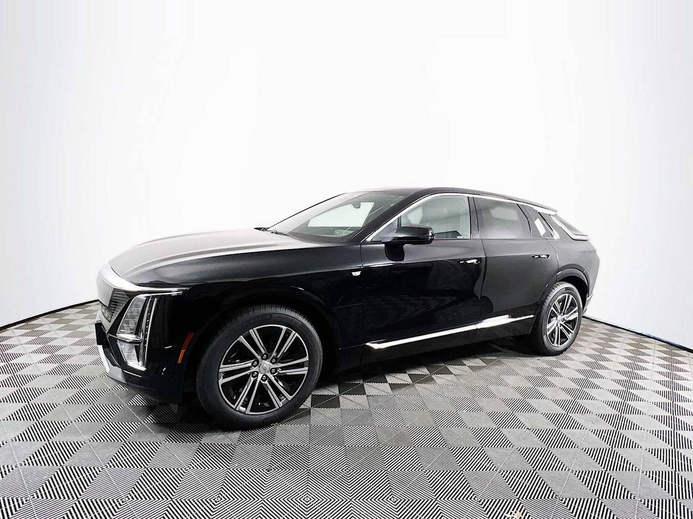 2025 Cadillac LYRIQ Luxury — SUV — 3,471 mi — Toms River, NJ