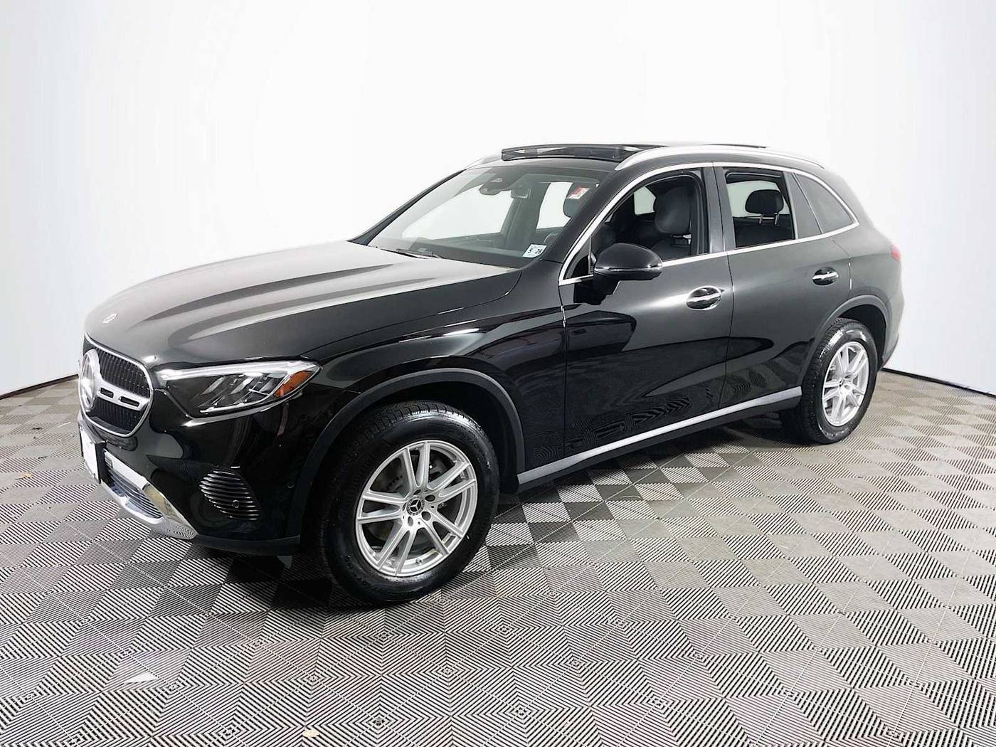 2023 Mercedes-Benz GLC GLC 300 — SUV — 25,095 mi — Toms River, NJ