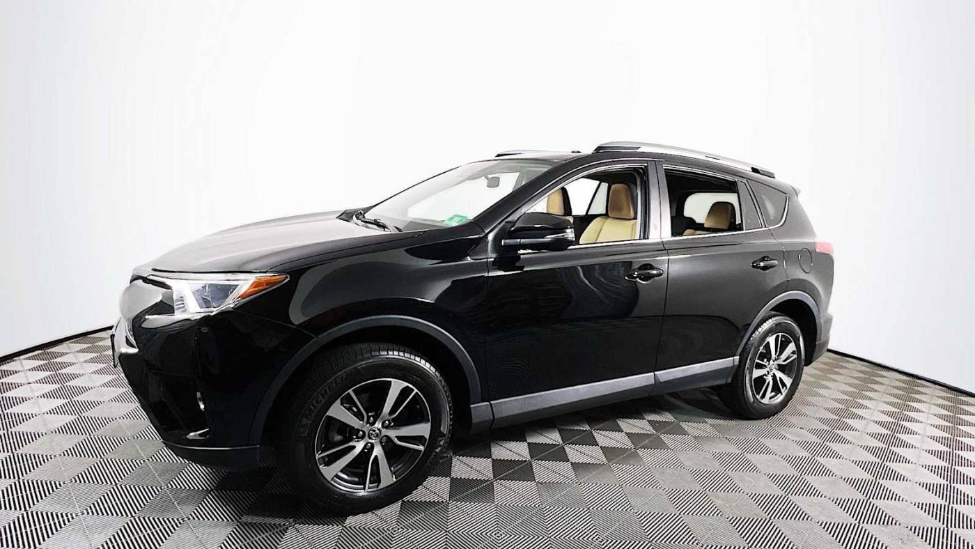 2018 Toyota RAV4 XLE — SUV — 14,648 mi — Toms River, NJ