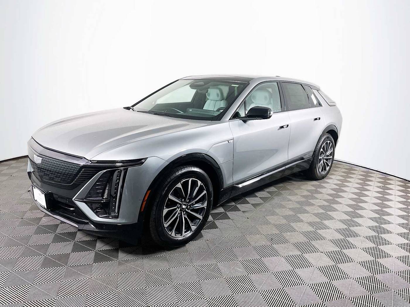 2025 Cadillac LYRIQ Sport 2