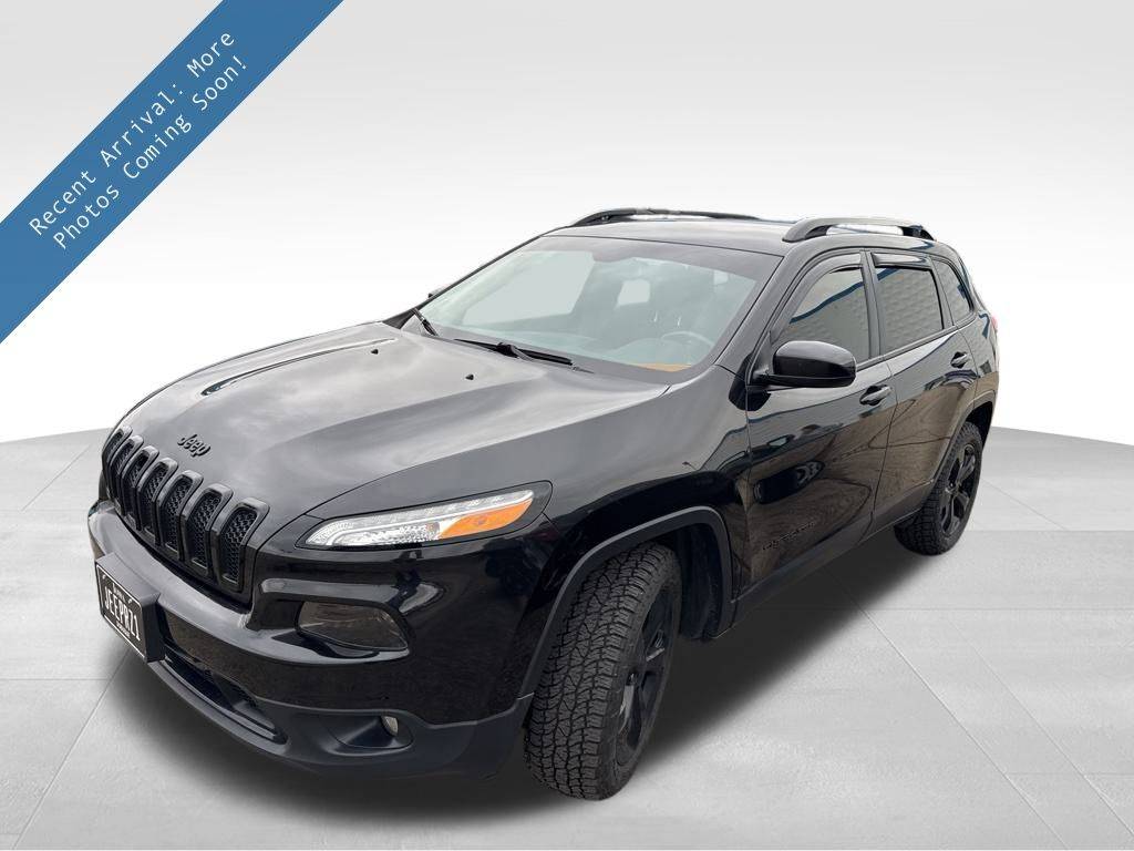 2016 Jeep Cherokee Altitude — SUV — 68,721 mi — Dubuque, IA