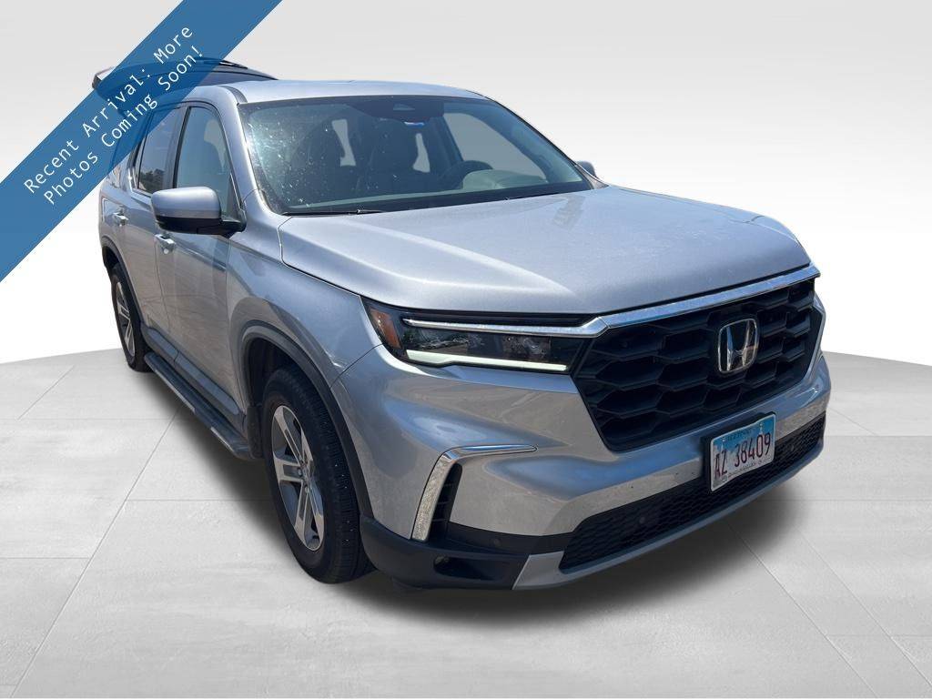 2025 Honda Pilot EX-L — SUV — 6,379 mi — Dubuque, IA