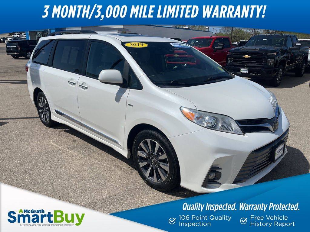 2019 Toyota Sienna XLE — Minivan — 130,108 mi — Dubuque, IA