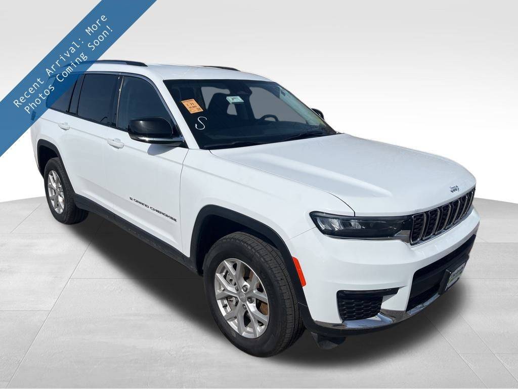 2023 Jeep Grand Cherokee Limited — SUV — 32,894 mi — Dubuque, IA