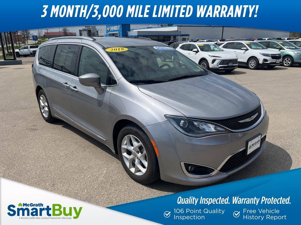 2018 Chrysler Pacifica Touring L — Minivan — 91,581 mi — Dubuque, IA